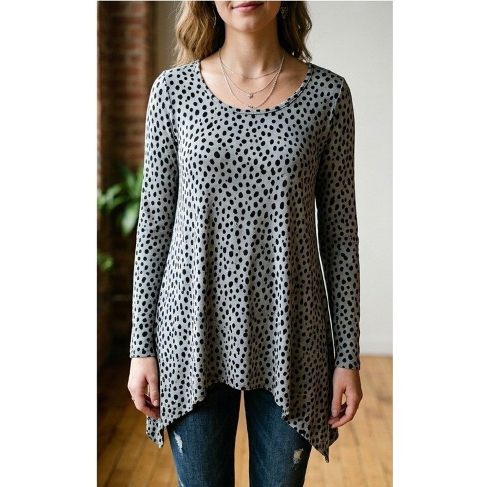 Green Envelope 2X Tunic Top Sharkbite Hem Grey Black Dalmatian Print Whimsical
